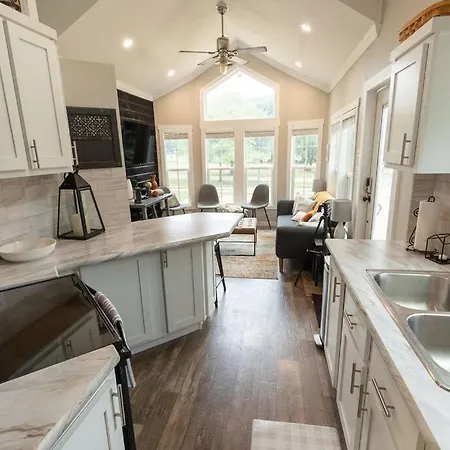 Pet Friendly Tiny House Rental With New Access To Guadalupe River Nbtx New Braunfels Exterior photo