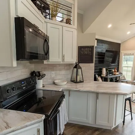Pet Friendly Tiny House Rental With New Access To Guadalupe River Nbtx New Braunfels Exterior photo