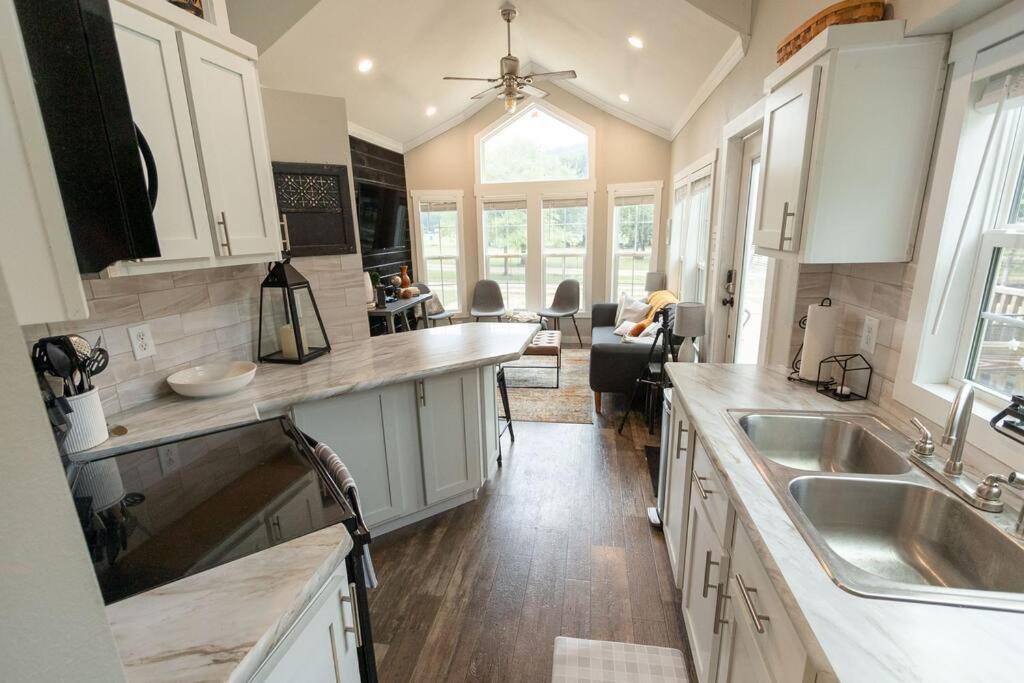 Pet Friendly Tiny House With New Access To Guadalupe River Nbtx Holiday home