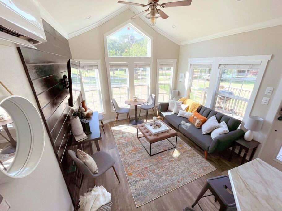 Holiday home Pet Friendly Tiny House With New Access To Guadalupe River Nbtx *